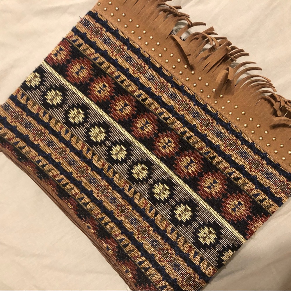 Aztec Design Clutch - Picture 5 of 5